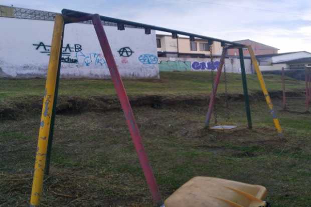 Habitantes del barrio Venecia, sector de Villa Pilar, se quejan por las malas condiciones del parque. Expresan que los niños no 