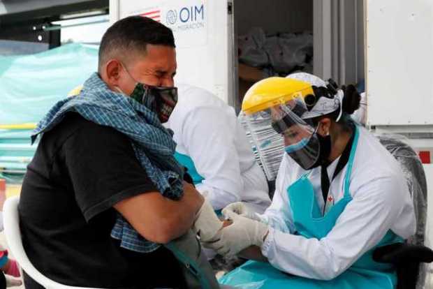 Colombia suma 1.646 casos y prevé cuarto pico de la pandemia en noviembre