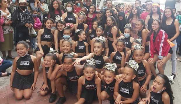 Niñas hicieron sus presentaciones en diferentes actividades.