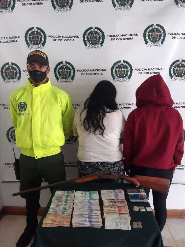 La Mona fue detenida junto a otra mujer. Foto de la Policía 