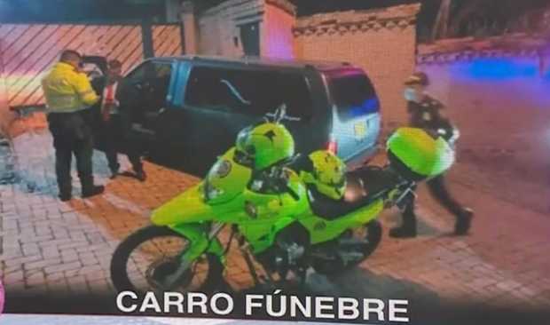 Carro fúnebre persigue a directora de Noticias Uno, la periodista Cecilia Orozco