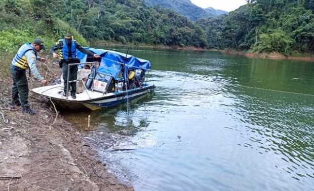 Operativos contra la pesca ilegal en embalse Amaní