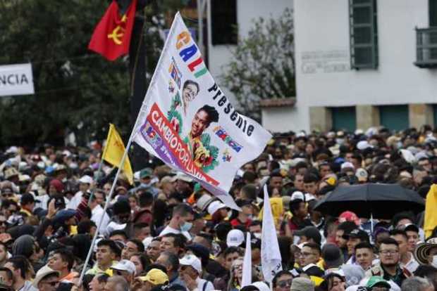 De investidura a fiesta del pueblo: Colombia festeja emocionada el cambio