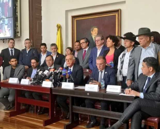 Gobierno radica en el Congreso proyecto de ley para la "paz total"