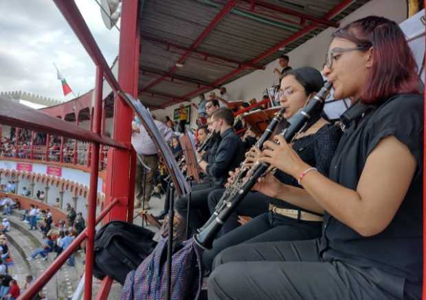 El director de la Banda Municipal de Manizales, Rubmarth López Toro, explica que el reconocimiento más grande que se puede lleva