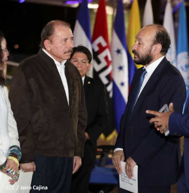 Daniel Ortega y Alfredo Rangel.