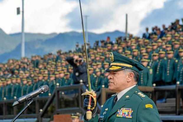 El general Moreno Ojeda asume  como comandante del Ejército 