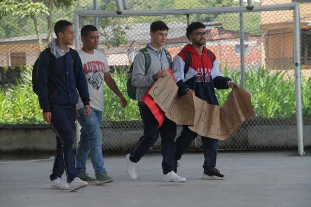 Estudiantes del Liceo Mixto Aranjuez