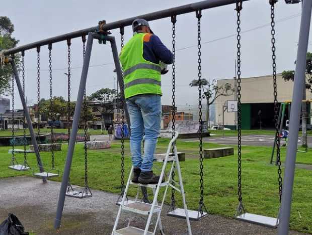 La  Secretaría de Medio Ambiente realizó las reparaciones y pintó el escenario infantil.