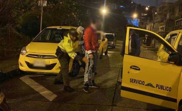 Comunidad ayudó a capturar a presuntos ladrones de taxistas en Manizales
