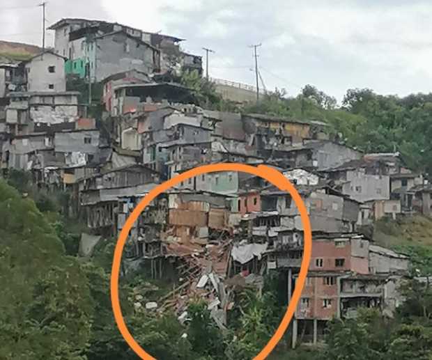 Se desplomó vivienda en el barrio Estrada (Manizales)