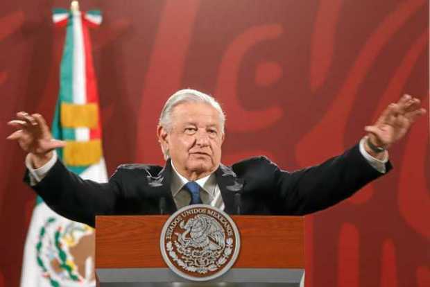 Andrés Manuel López Obrador comparó la situación actual en Colombia con el fraude que él denuncia que padeció en 2006, cuando pe