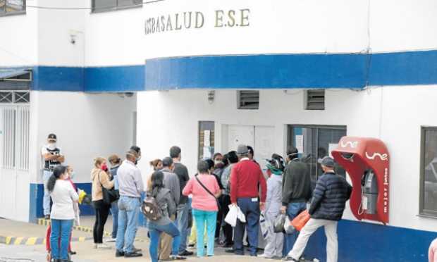 Para no quedarse sin salud, los afiliados al régimen contributivo por emergencia podrán solicitar el paso al régimen subsidiado. Para no quedarse sin salud, los afiliados al régimen contributivo por emergencia podrán solicitar el paso al régimen subsidiado