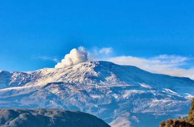 Registran incremento de actividad sísmica en el Volcán Nevado del Ruiz