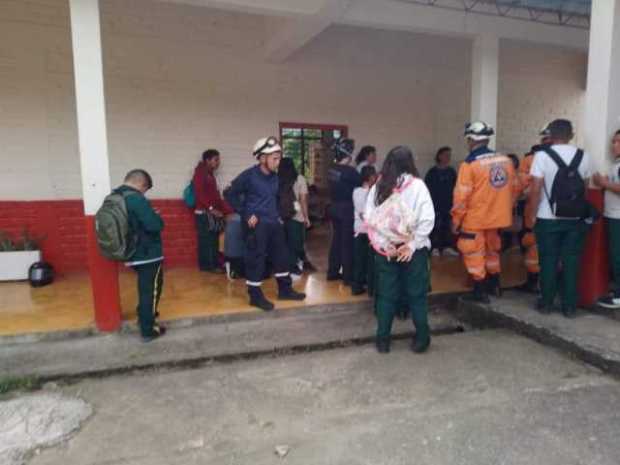 Organismos de socorro atendieron la emergencia. Organismos de socorro atendieron la emergencia.