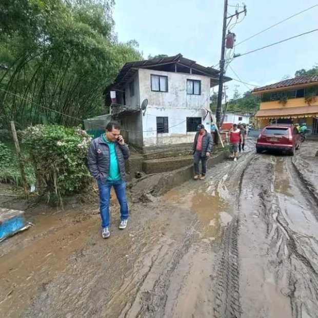 Desbordamiento de la quebrada La Estrella, en Chinchiná