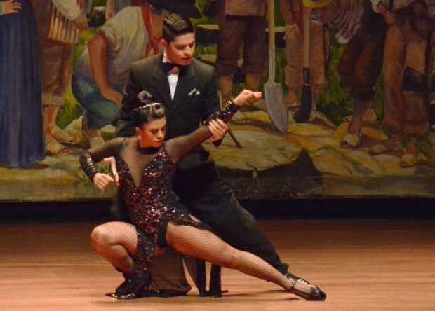 Diálogo, canto y baile alrededor del tango	