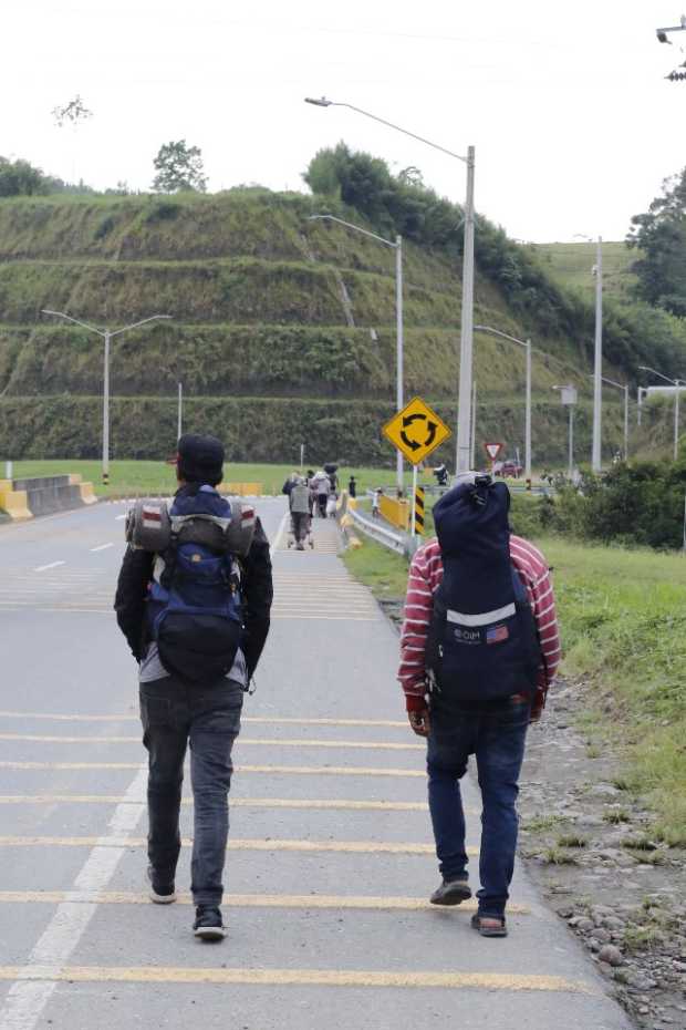 camiantes venezolanos en La Manuela