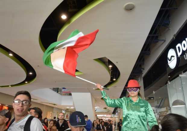 Foto | Freddy Arango | LA PATRIA Así estaba ayer el segundo nivel del Centro Comercial Fundadores.
