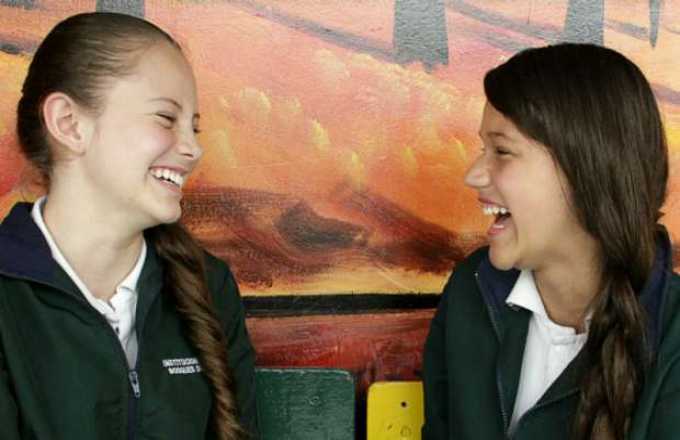 Amigos por siempreNatalia Jurado y Catalina Sánchez tienen 13 años y cursan octavo en el colegio de Bosques del Norte. Se conoce