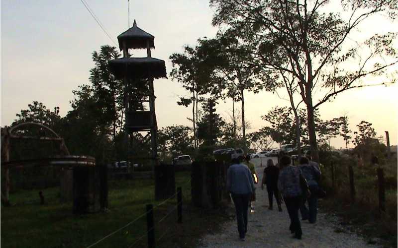 Aún se conservan torres de vigilancia y tanques para abastecimiento de agua en lo que fueron los dominios de Pablo Escobar.