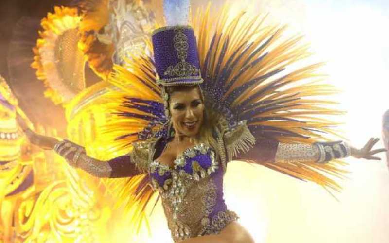 Foto | EFE | LA PATRIA Cierre de desfiles del Carnaval de Río de Janeiro.