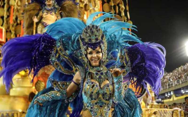 Foto | EFE | LA PATRIA Cierre de desfiles del Carnaval de Río de Janeiro.