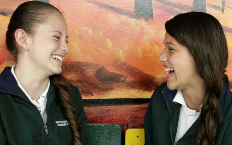 Amigos por siempreNatalia Jurado y Catalina Sánchez tienen 13 años y cursan octavo en el colegio de Bosques del Norte. Se conoce