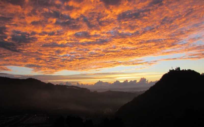 Atardecer en Manizales desde todas las perspectivas