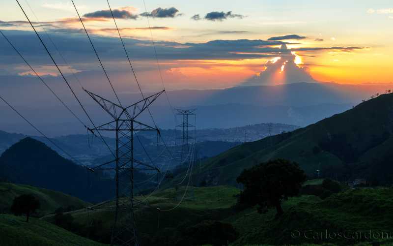 Atardecer en Manizales, Carlos Cardona