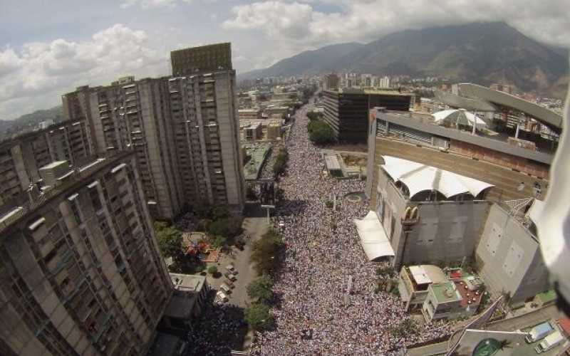 Gonzo ‏@gonzoucab Caracas, 22 de febrero, 1:20 pm 