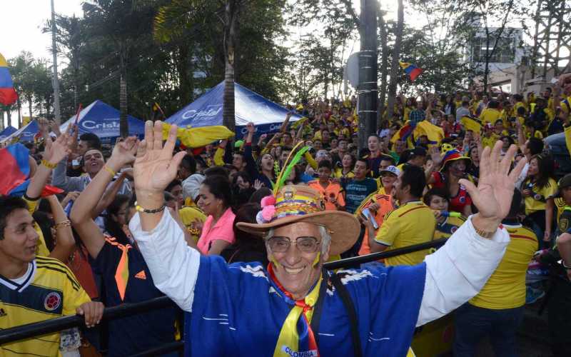 El Loco Darío, hincha acérrimo del Once Caldas, apoyó esta vez a la Selección Colombia. 