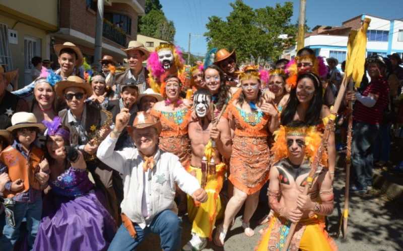 Familias unidas para darle vida al carnaval 