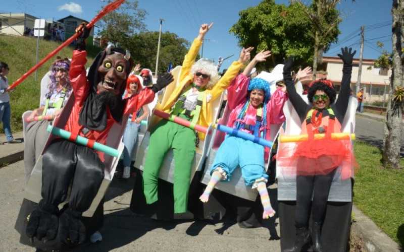 Familias unidas para darle vida al carnaval 