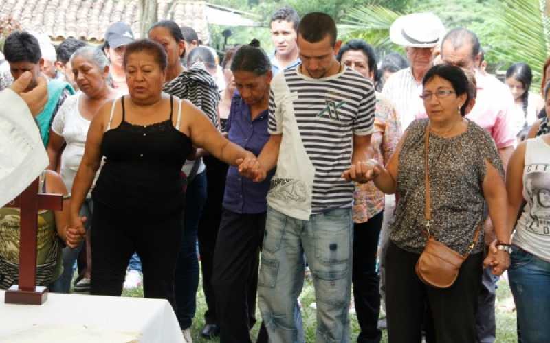 Cadena de oración por sus seres queridos 