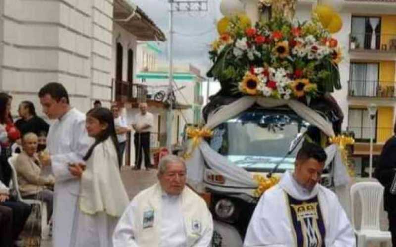 Una misa campal le dio fin a la celebración de la Virgen del Carmen en Neira