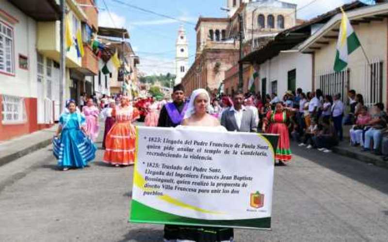 Foto | Miguel Alguero | LA PATRIA Desfile por el bicentenario de Riosucio.
