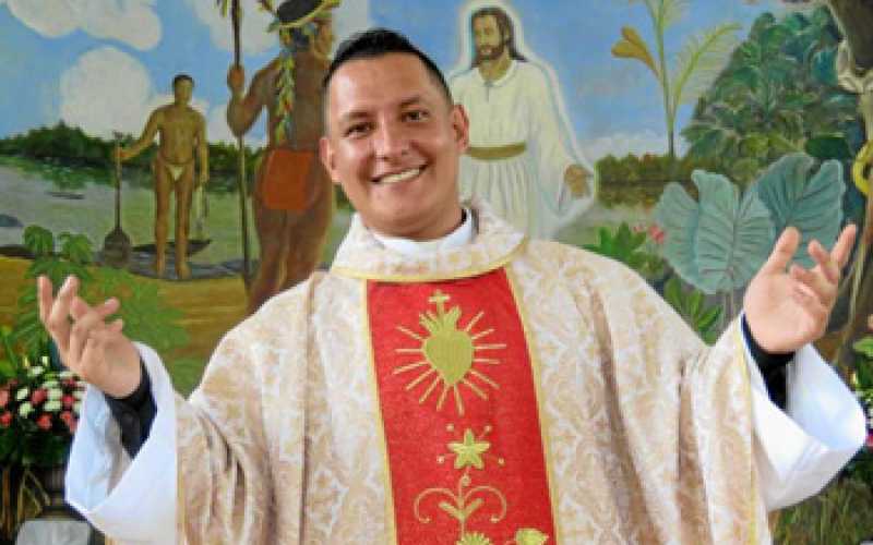 En la sede del Vicariato Apostólico de Mitú (Vaupés) se celebró la ceremonia de ordenación del supieño Andrés Eduardo Muñoz Díaz