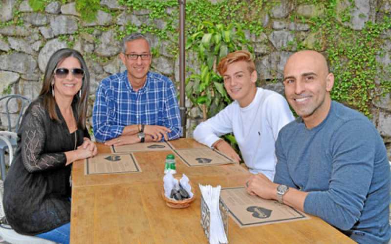 Andrea Rocha, Cristian Medina Gutiérrez, Paul Kocenko y Marco Rocha.