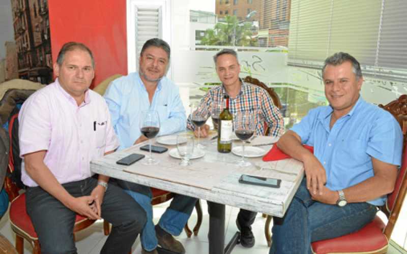 Jorge Uribe Jaramillo, Jaime Cárdenas Uribe, Carlos Eduardo Gómez y Juan Carlos Prieto Trujillo.