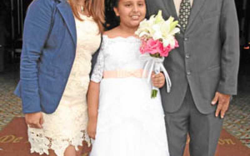 Nicole Caicedo Krastz, estudiante de 5.º grado del Gimnasio la Consolata, fue homenajeada por sus padres, Víctor Alejandro Caice