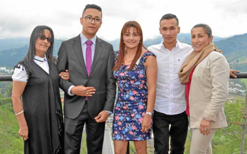 Maribel Rodríguez Castellano, Juan Manuel Corrales Rodríguez, Alexa Johanna Corrales Rodríguez, Cristian Camilo Corrales Pulido 