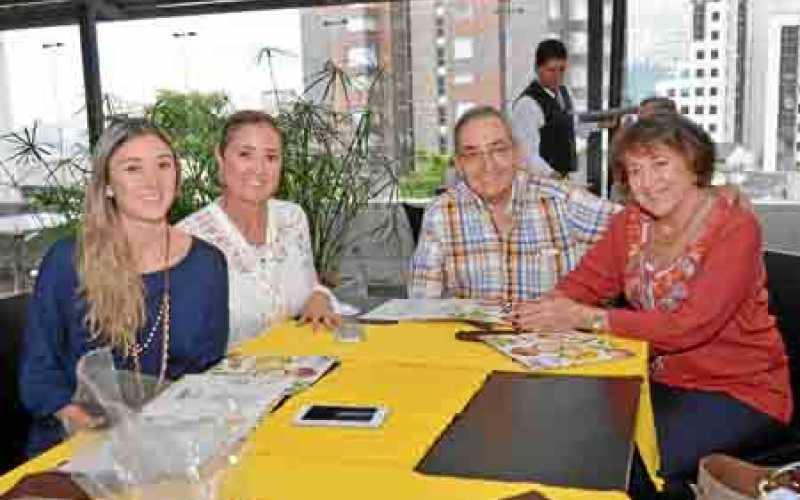 Valeria Aponte, Ximena Rincón, Óscar Maya Villegas y Clara Inés Correa Salazar.