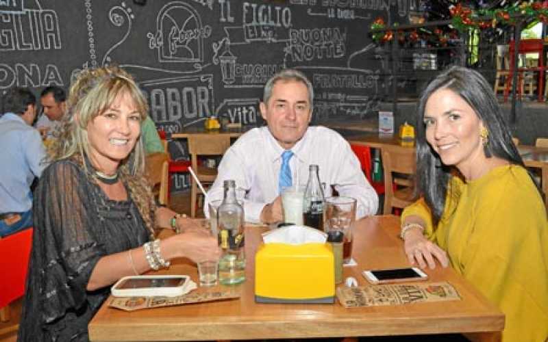 Claudia Victoria Arbeláez, Nicolás Ramírez y Andrea Lora.