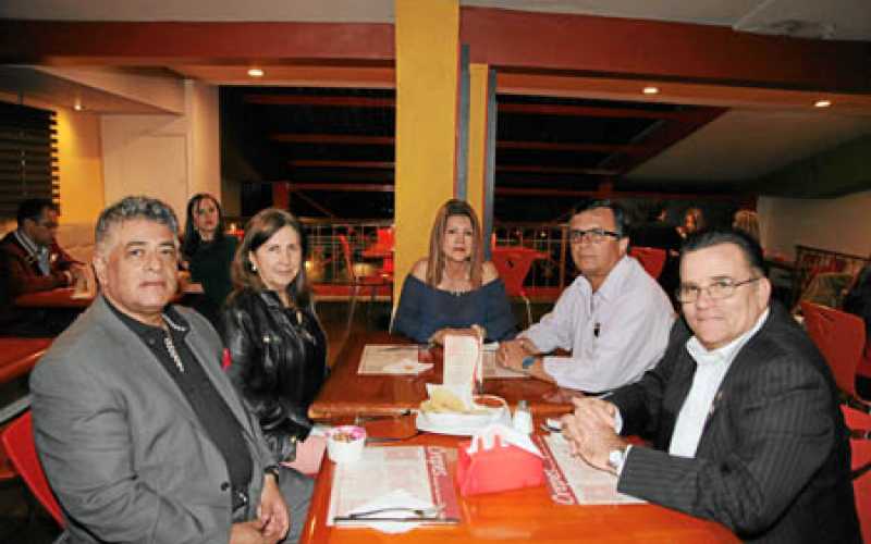 Silvio Cardona González, doctorando Universidad Católica de Manizales; Gloria Tobón, Luz Stella Pulgarín, Rodrigo Peláez y Carlo