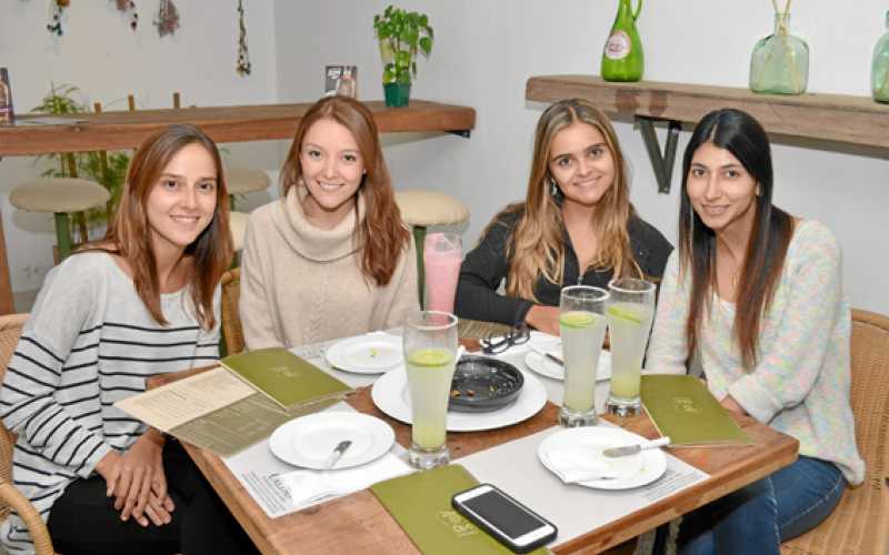 Silvia Uribe, Alejandra Vásquez, Valeria Salazar y Alejandra Ospina.