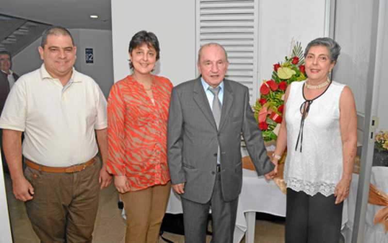 Felipe Henao Gómez, Ramón Henao Jaramillo, Amparo Gómez de Henao y Liliana Henao de Zúñiga.