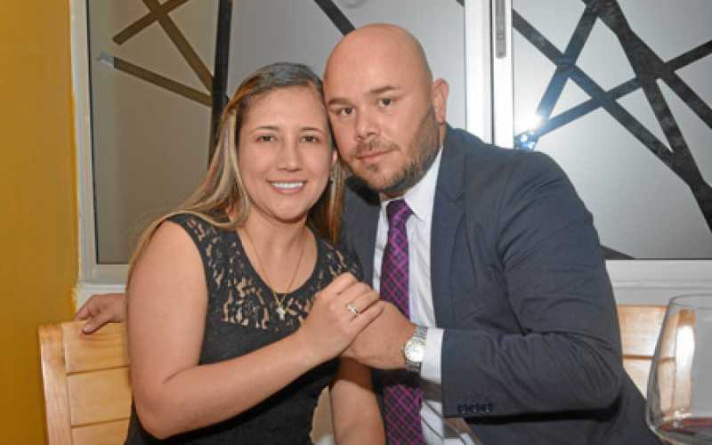 Los novios celebraron junto a familiares y amigos.