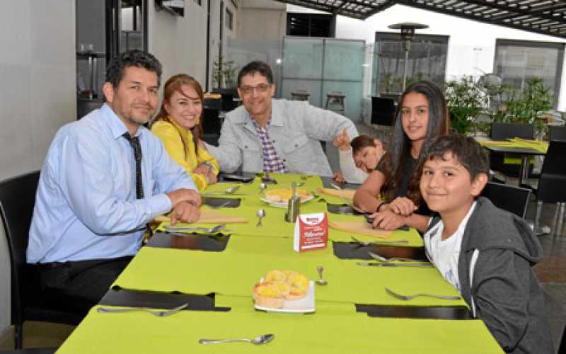David Carvajal, Adriana Morales, Jorge Carvajal, José Pablo Carvajal, Isabela Carvajal y David Humberto Carvajal.