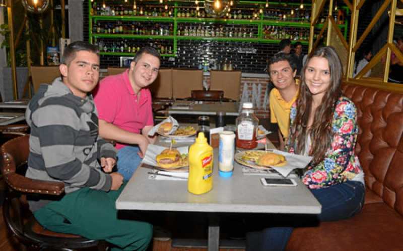 Nicolás Giraldo, Sebastián Aristizábal, Santiago Llano y Valentina Jaramillo Echeverri.
